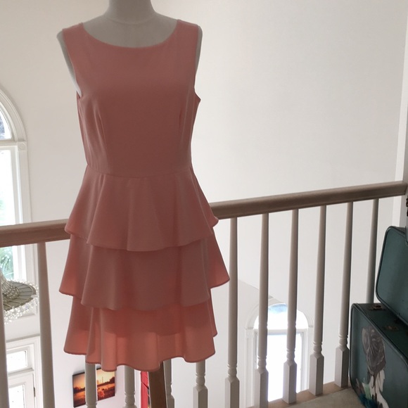 hutch Dresses & Skirts - Peachy spring dress